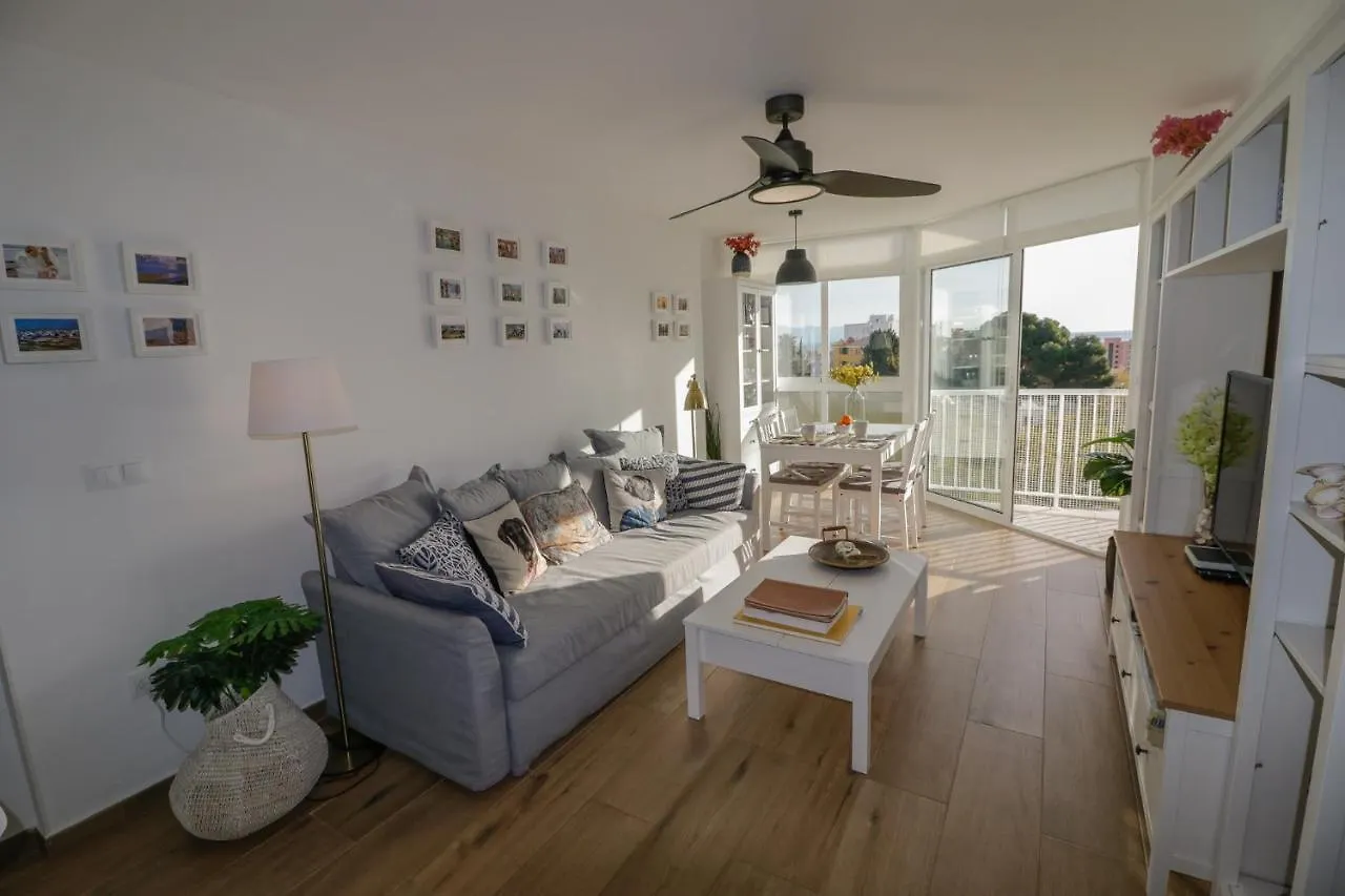 شقة New Sunny Close To The Beach Sea Views بينالماذينا إسبانيا