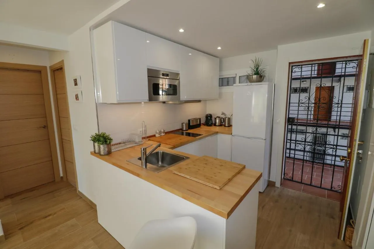 New Sunny Close To The Beach Sea Views بينالماذينا 0*,
